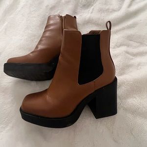 mia boots